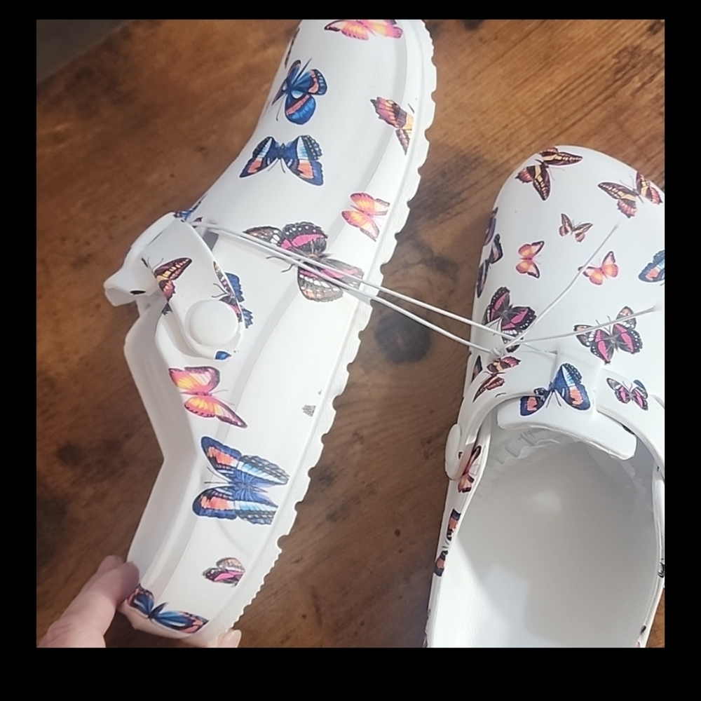 Women Butterfly Garden Slippers - White - Picture 6 of 6